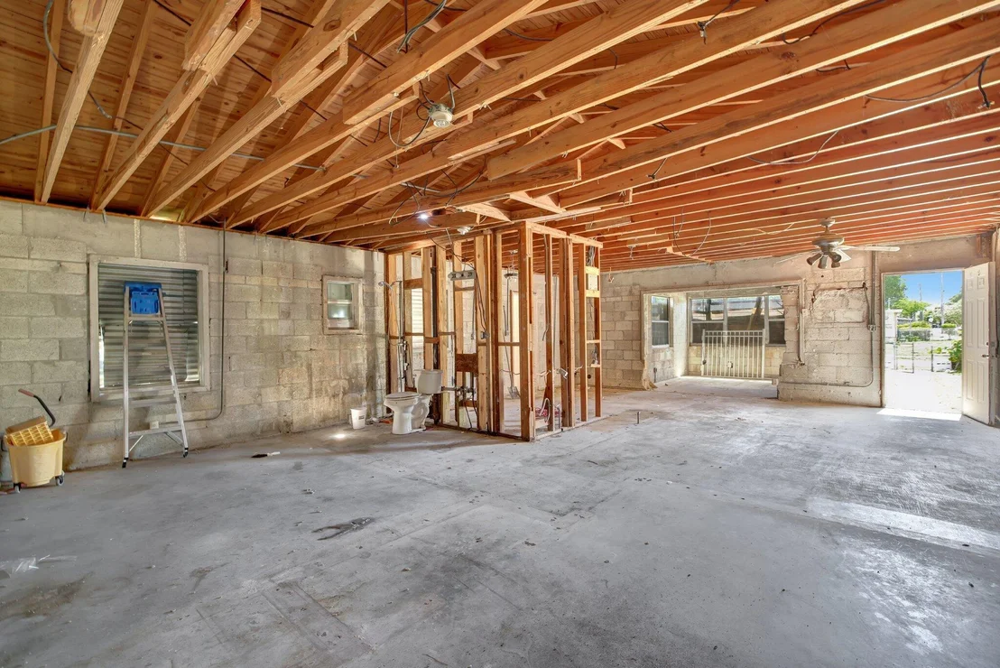 Photo of 601 NW 9th Avenue