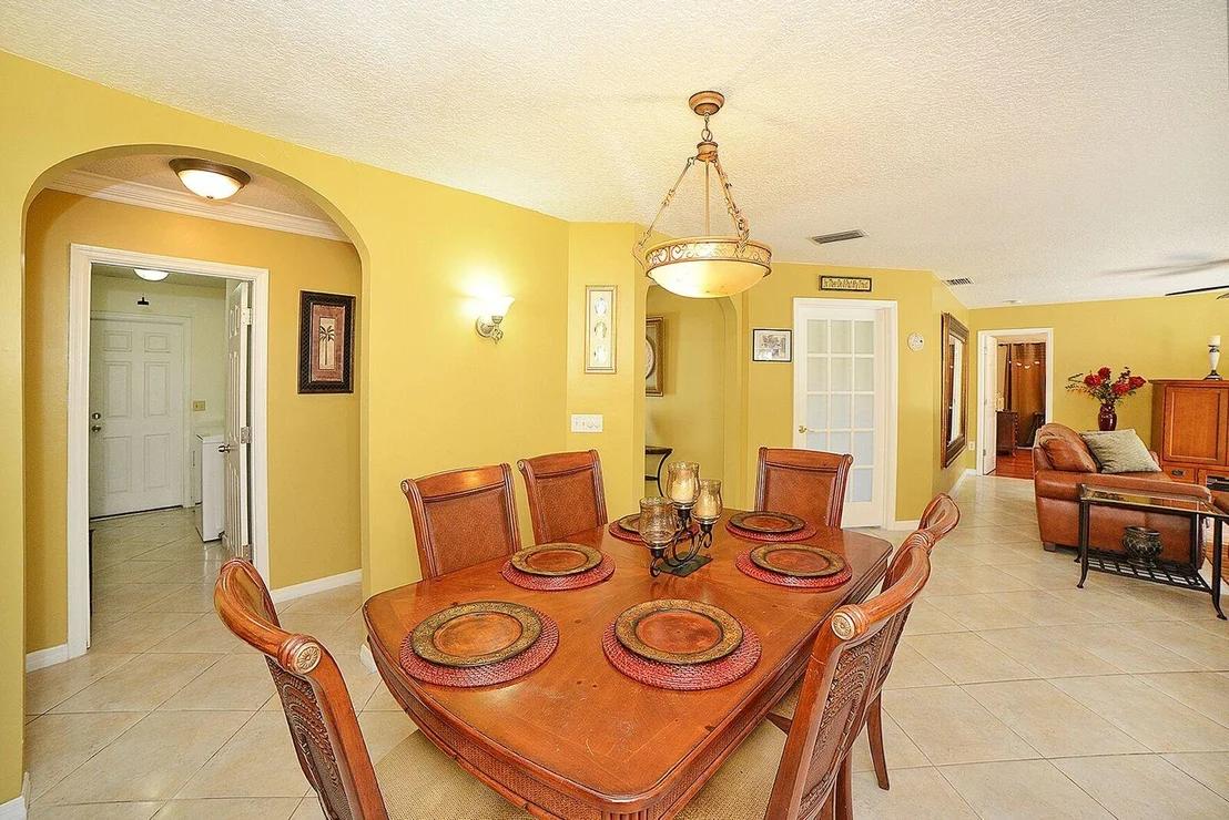Photo of 4218 Woods End Road