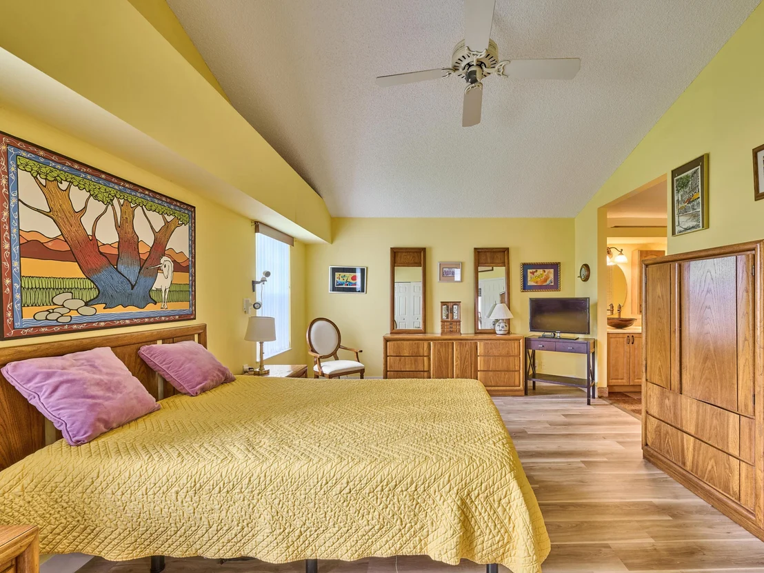 Photo of 6093 Bay Isles Drive