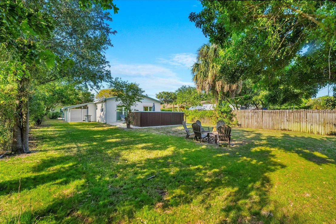 Photo of 210 6th Street