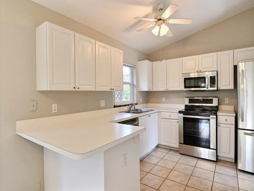 Photo of 4049 57th Terrace