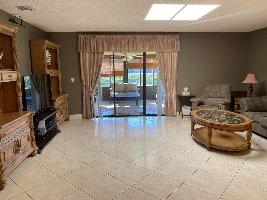Photo of 5478 Mirror Lakes Boulevard