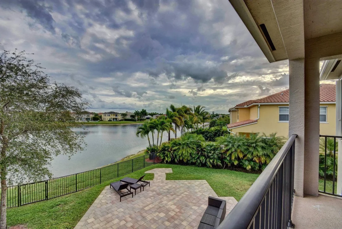 Photo of 9536 Phipps Lane