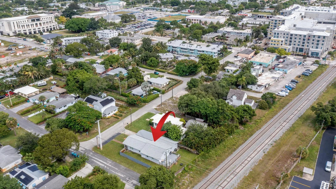 Photo of 222 SE 3RD Street