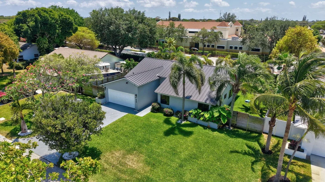 Photo of 620 Enfield Road
