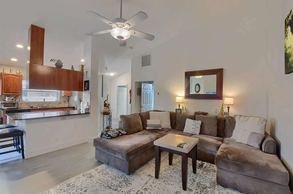 Photo of 5541 Grande Palm Circle