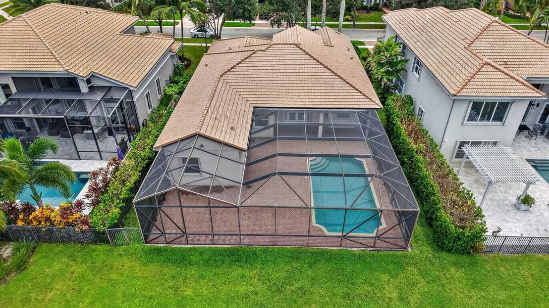 Photo of 8855 Starhaven Cove