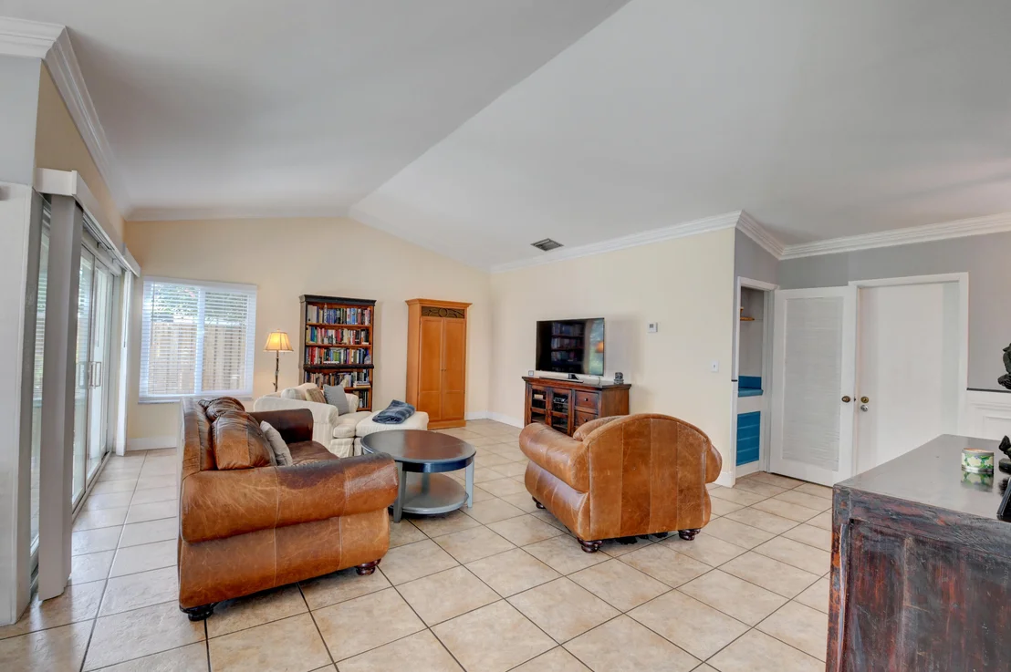 Photo of 2941 NW 24th Way