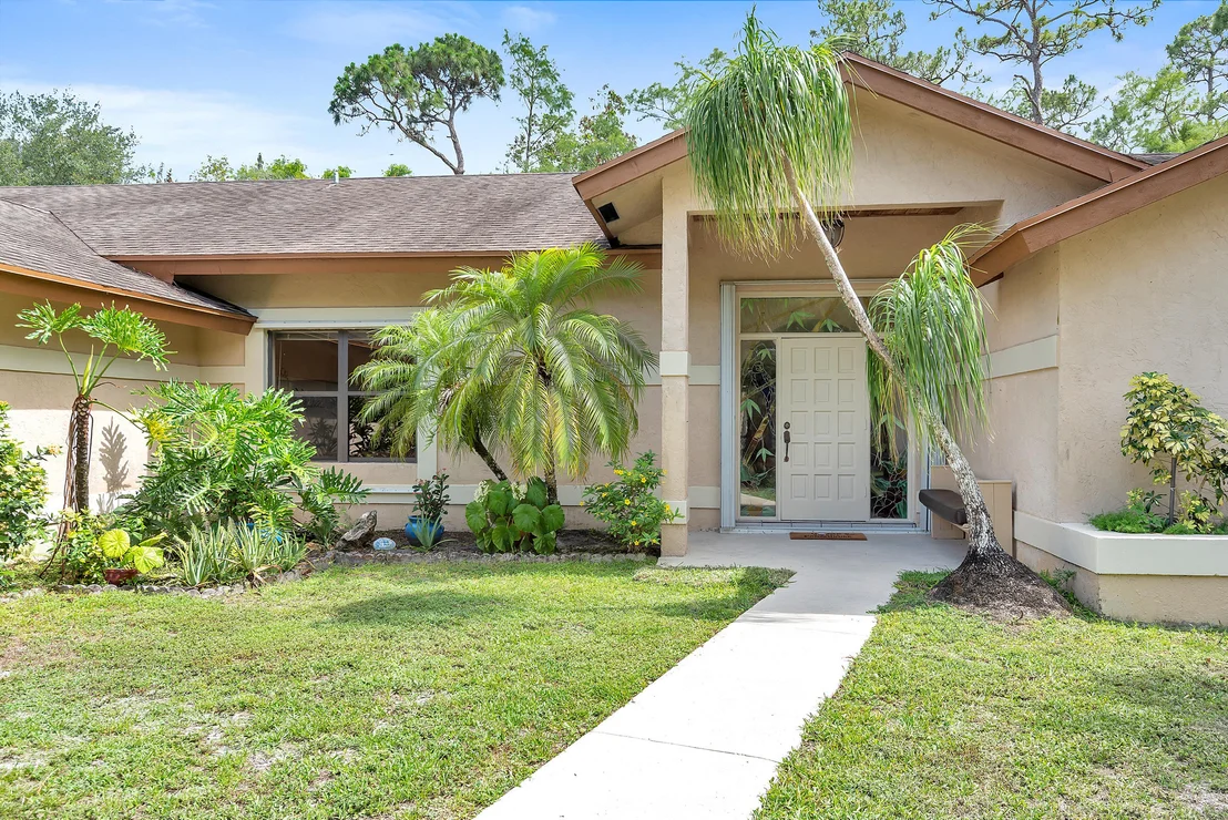 Photo of 13288 Compton Road