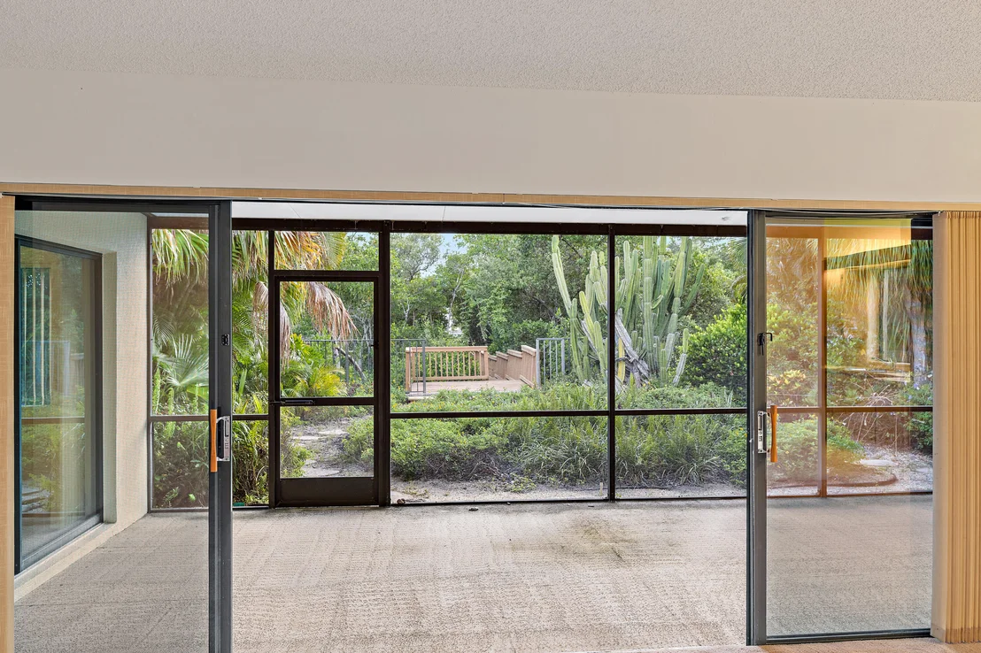 Photo of 348 River Edge Road