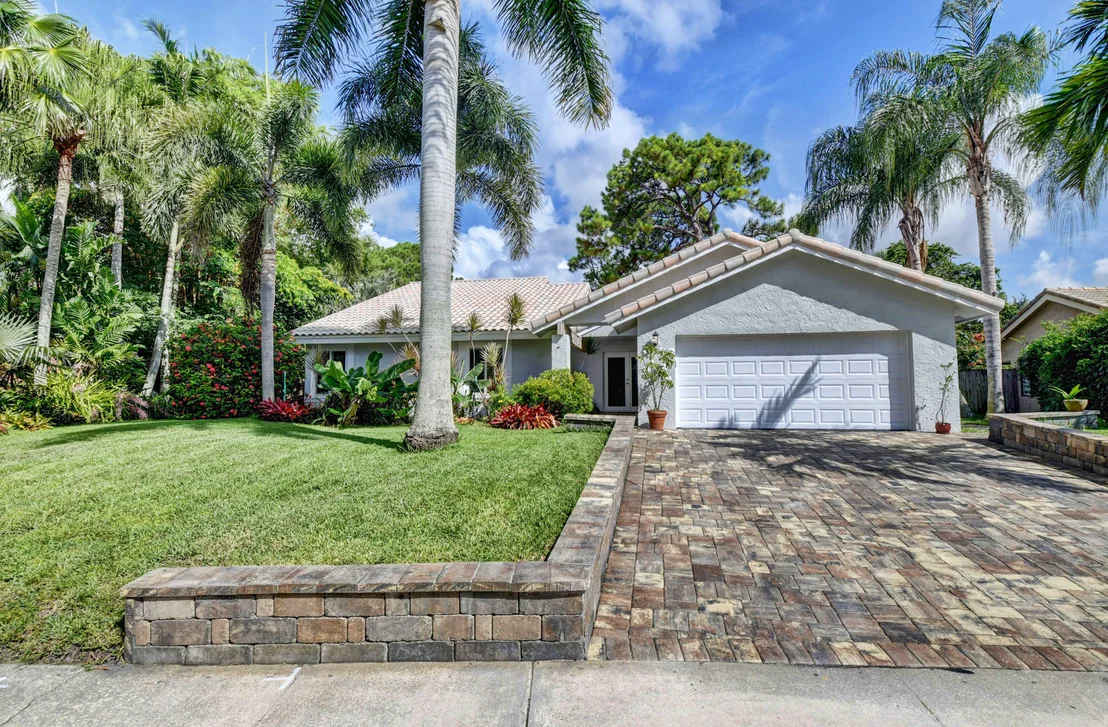 Photo of 2941 NW 24th Way