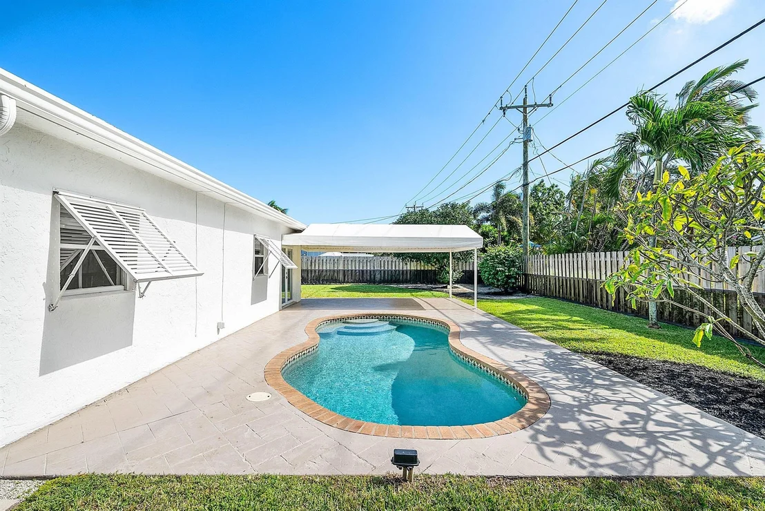Photo of 530 Heron Drive
