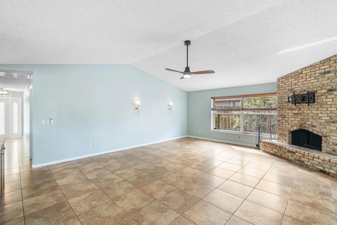 Photo of 4060 Birchwood Drive