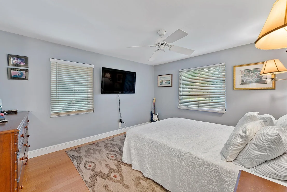 Photo of 4166 NE Sunset Drive