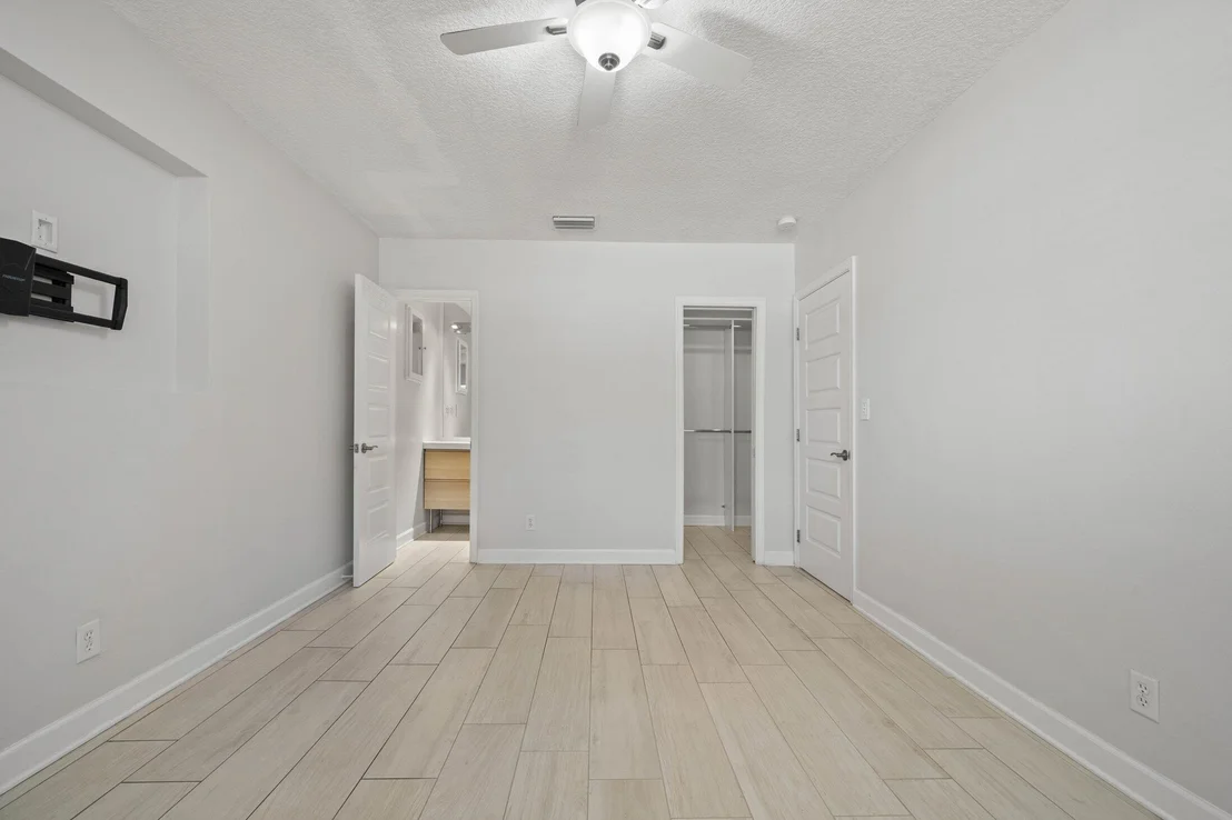Photo of 2265 SE 12th Street
