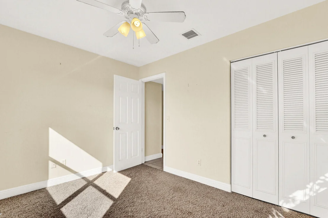 Photo of 8074 SE River Lane