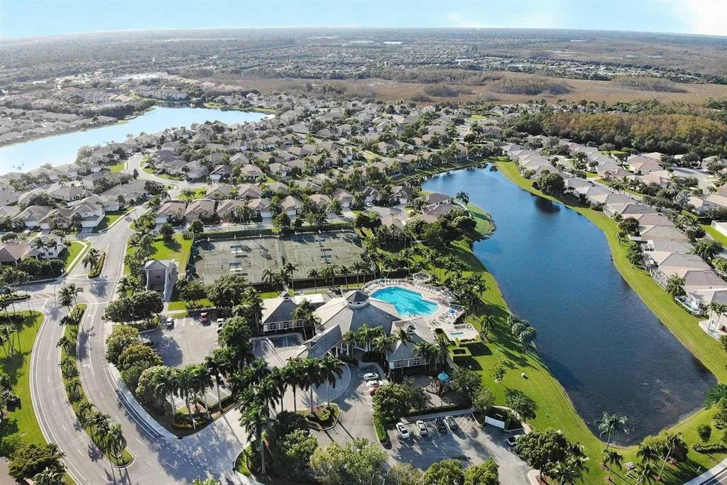Photo of 2468 Sandy Cay