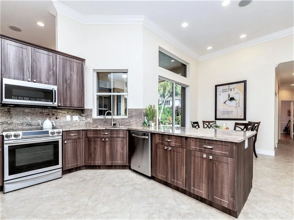 Photo of 1672 Eagle Bend