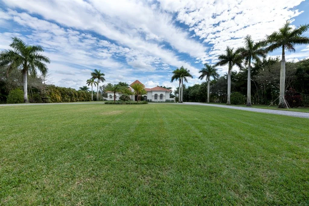 Photo of 14432 Wellington Trace