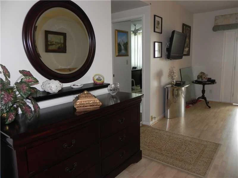 Photo of Unit 809 at 4350 Hillcrest Drive
