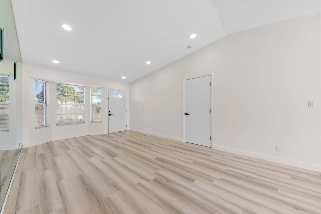 Photo of 640 Foresteria Drive