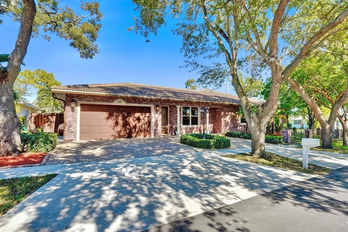 Photo of 49 SE 6th Street