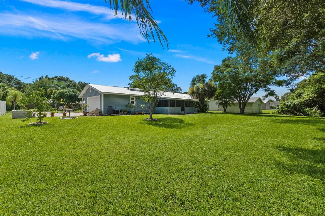 Photo of 5201 Seagrape Drive