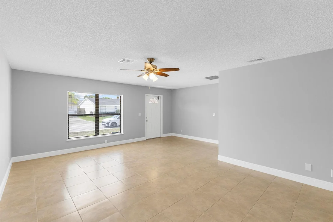 Photo of 5805 Ithaca Circle E