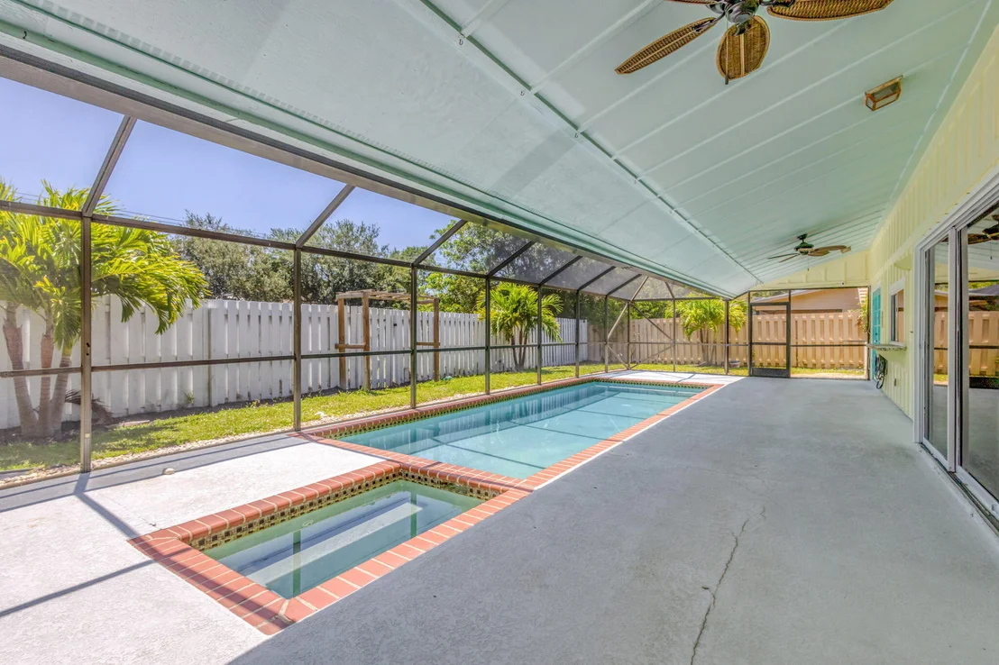 Photo of 120 Bayberry Circle