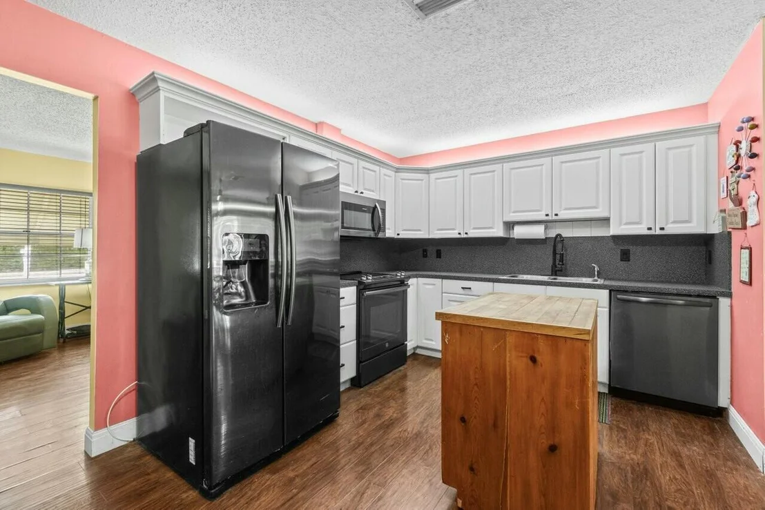 Photo of 3556 Pinehurst Drive