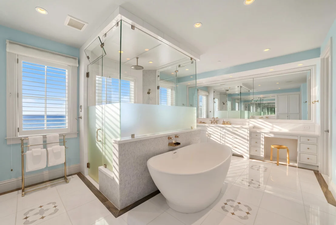 Photo of 4101 S Ocean Boulevard