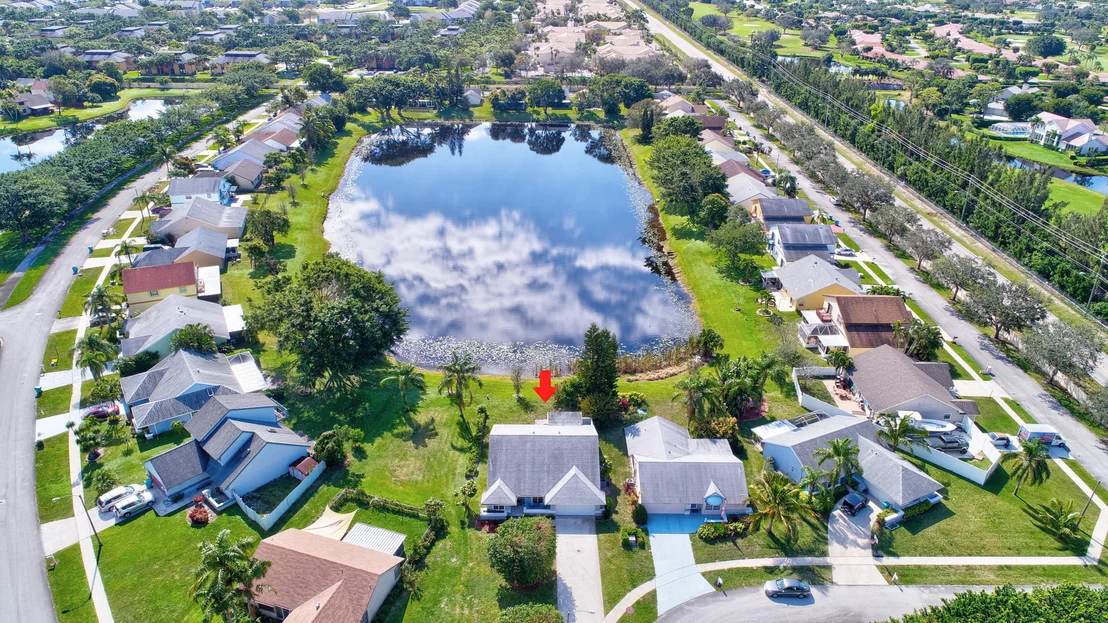 Photo of 1844 Edgewater Drive
