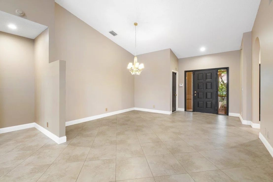 Photo of 7392 Rockbridge Circle