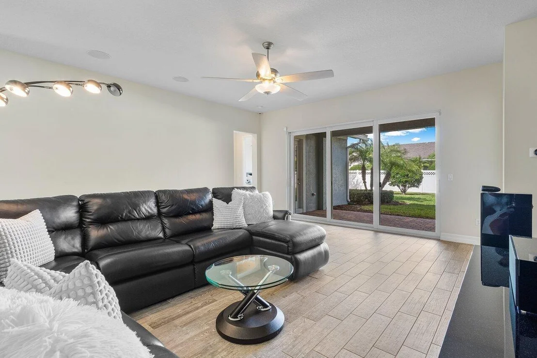 Photo of 1123 Sweet Hill Drive