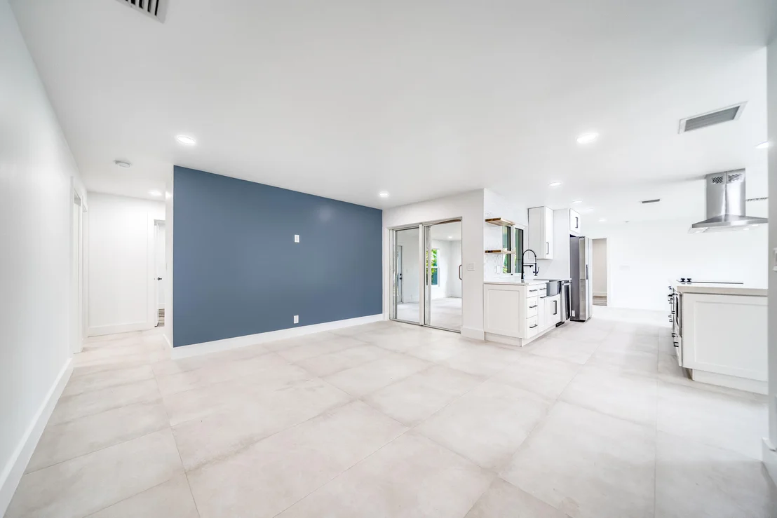 Photo of 4641 NW 5th Lane