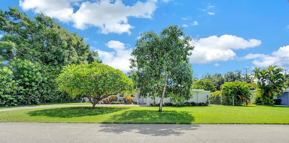 Photo of 6630 Pine Tree Circle