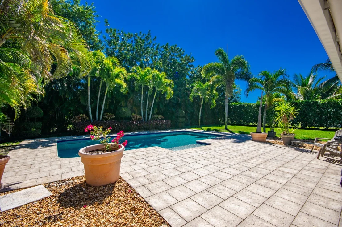 Photo of 5116 Laird Lane