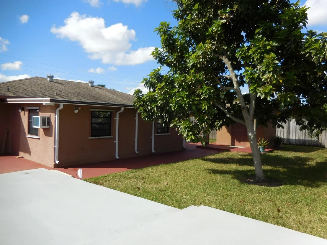 Photo of 362 Foresta Terrace