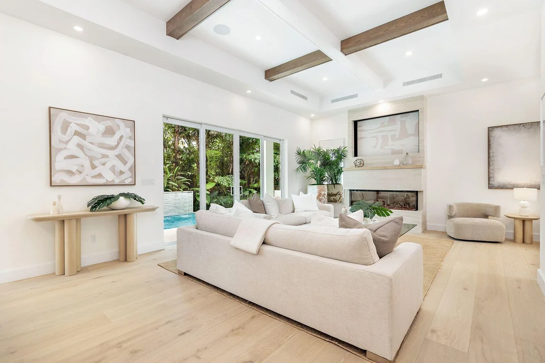 Photo of 369 Avila Road