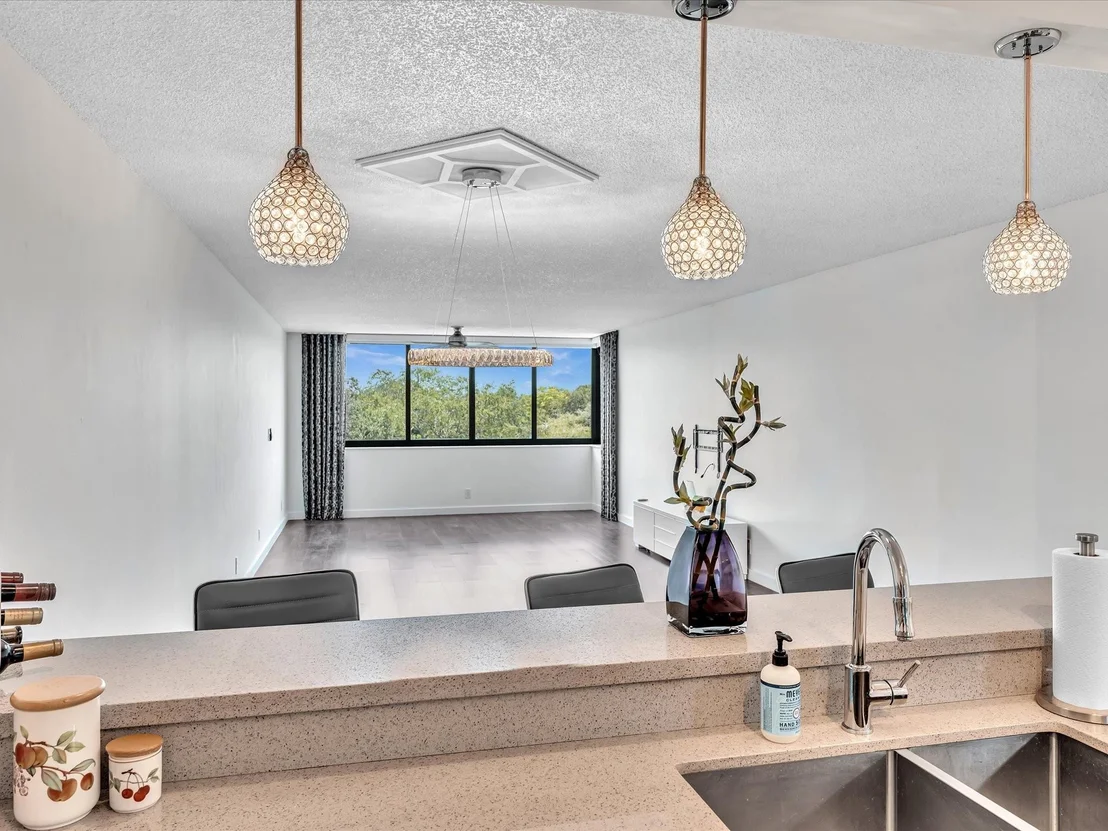 Photo of Unit 403 at 8010 Hampton Boulevard