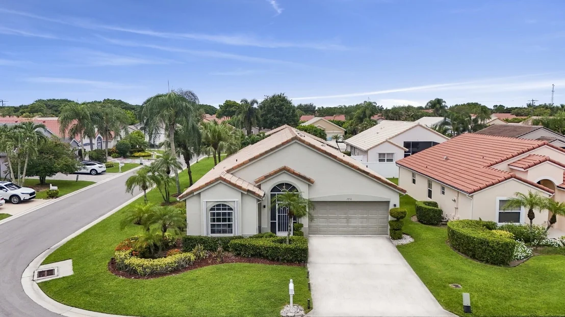 Photo of 7710 N Great Glen Circle
