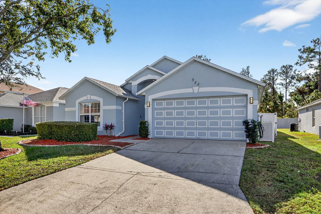 Photo of 844 Casterton Circle