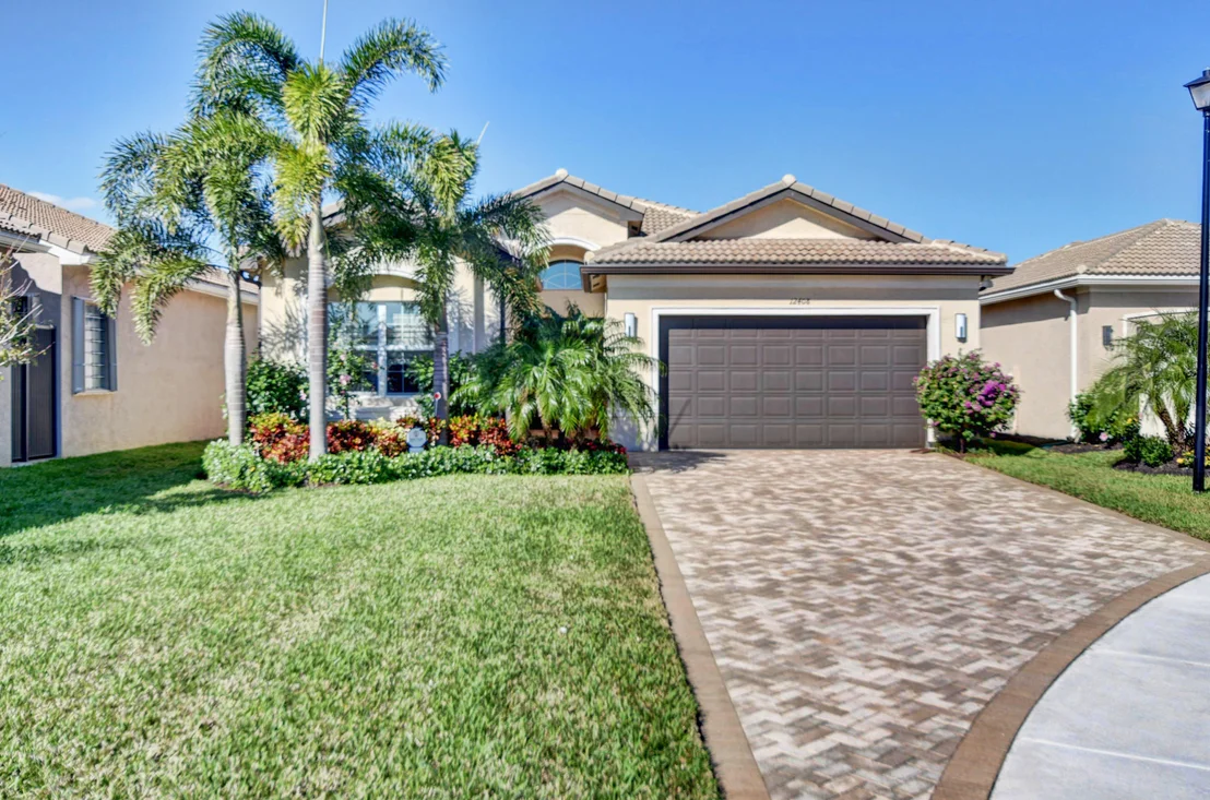 Photo of 12408 Cascade Valley Lane