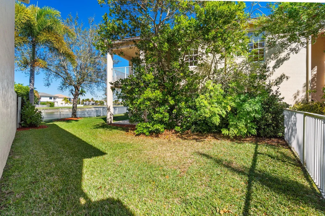 Photo of 10633 OLD HAMMOCK Way