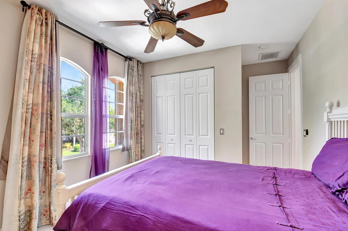 Photo of 10749 Castle Oak Drive
