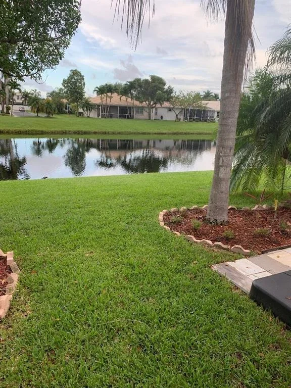 Photo of 10854 Fillmore Drive
