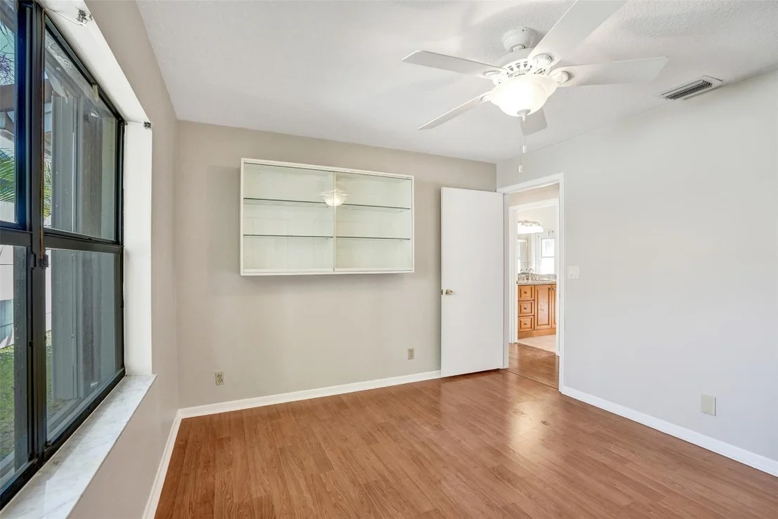 Photo of 9215 Sun Pointe Drive