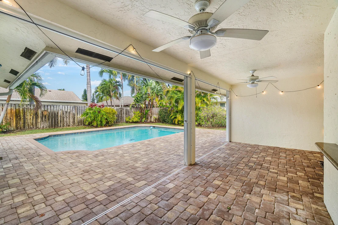 Photo of 4060 Birchwood Drive