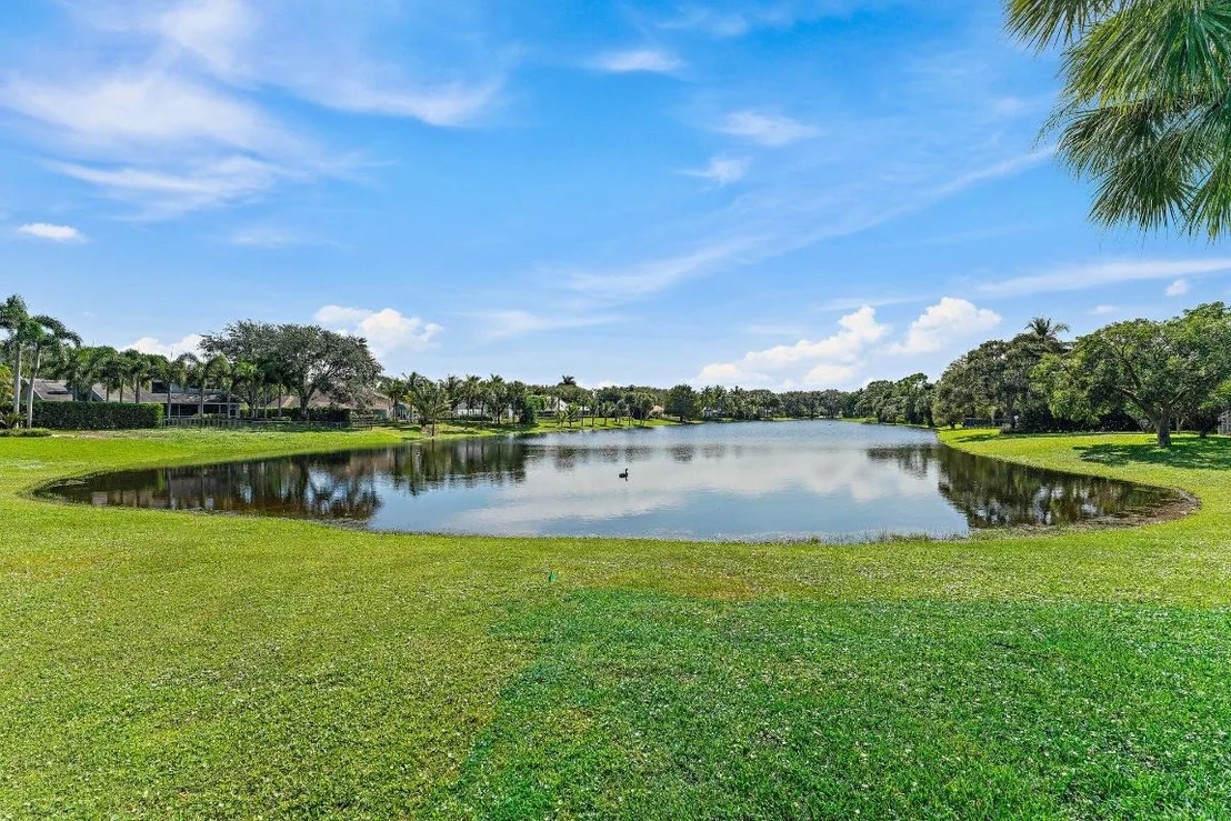 Photo of 18440 SE Lakeside Drive