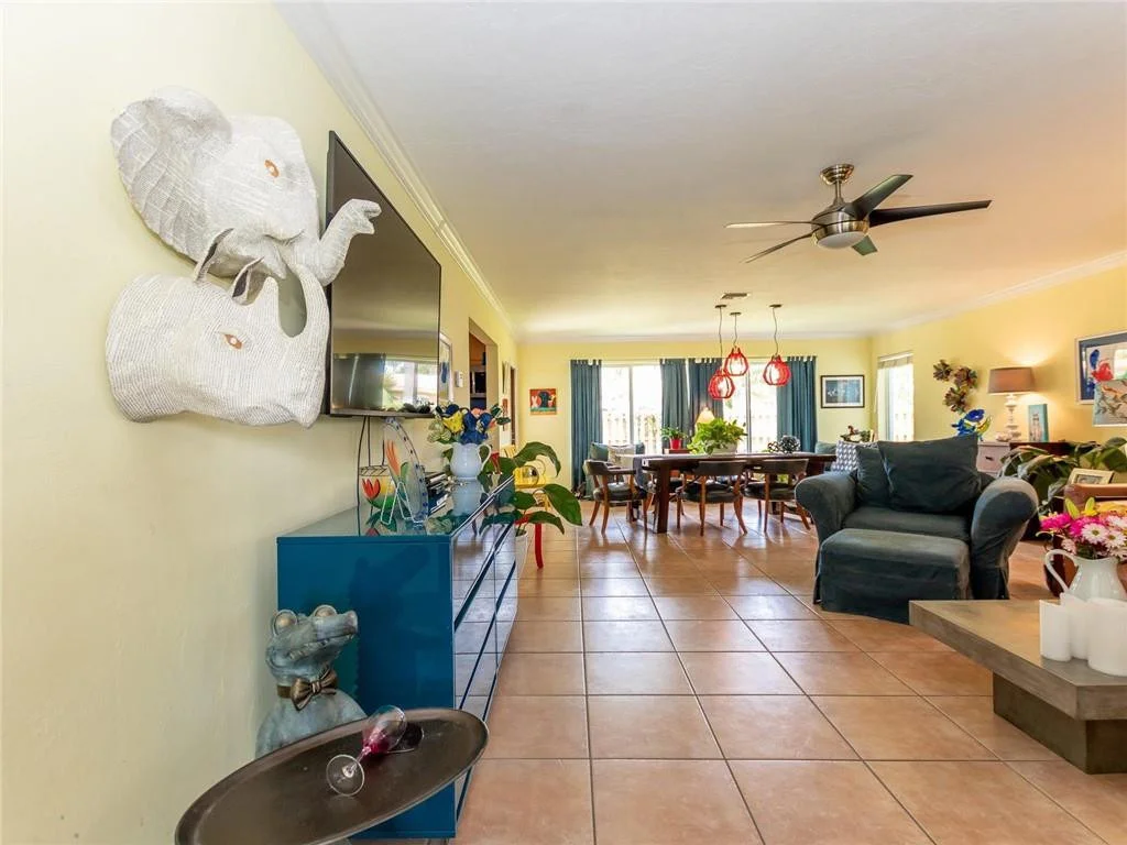 Photo of 111 SE 8th Street
